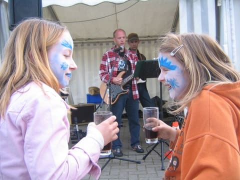 2005_05_Sportplatz_01