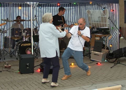 2006_08_Sportplatz_36