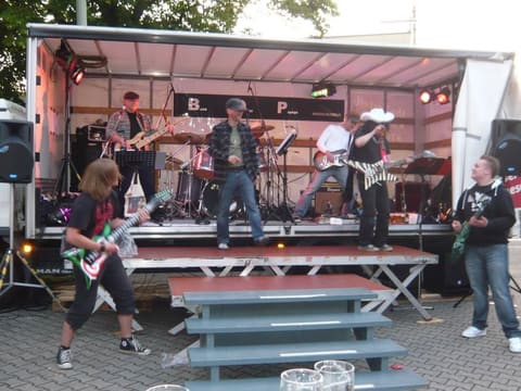 2010_06_RockAmDom_59
